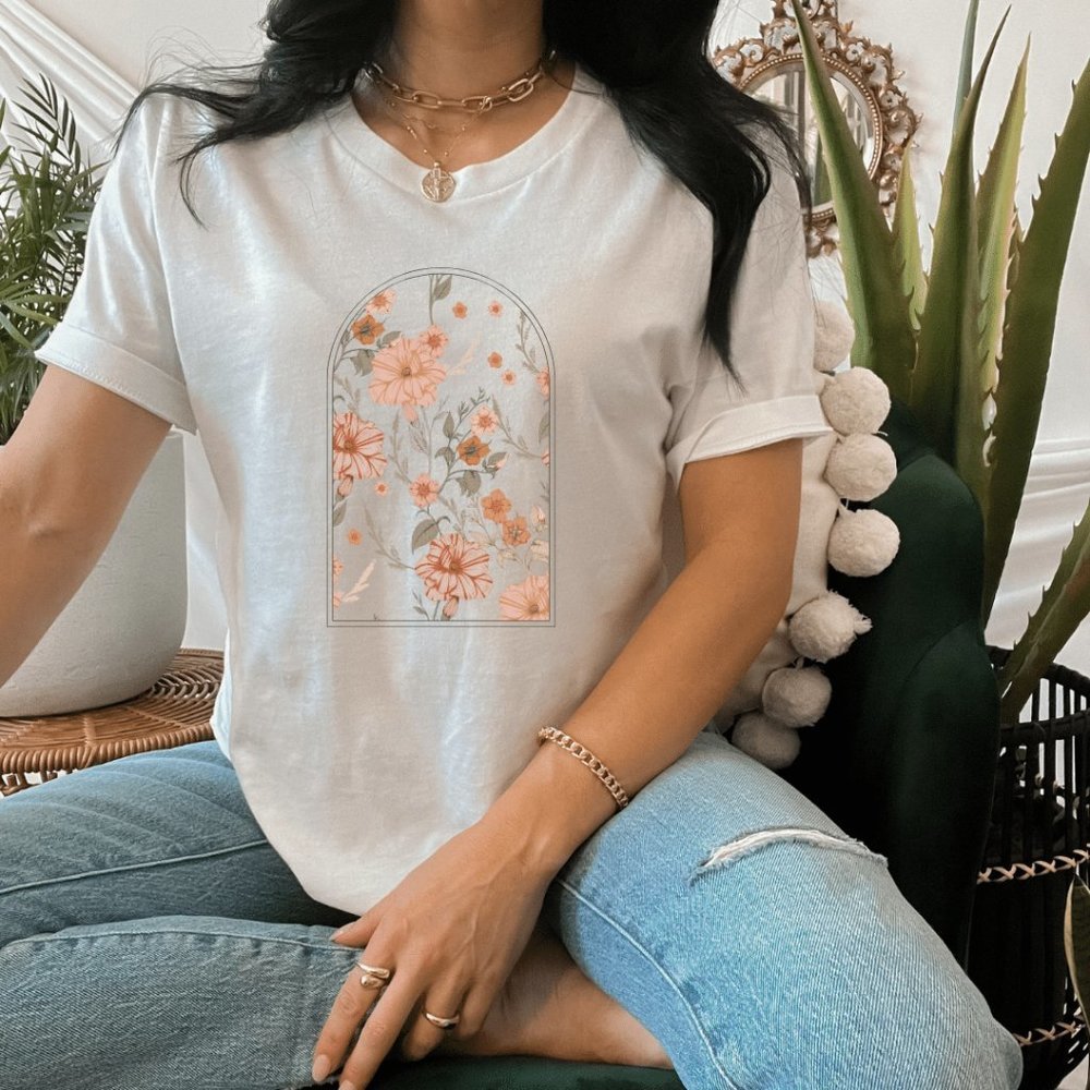 Garden Life half circle oval graphic tee